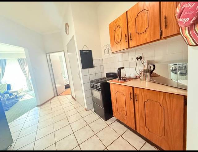 2 BEDROOM TOWNHOUSE FOR SALE IN VANDERBIJLPARK CW 6